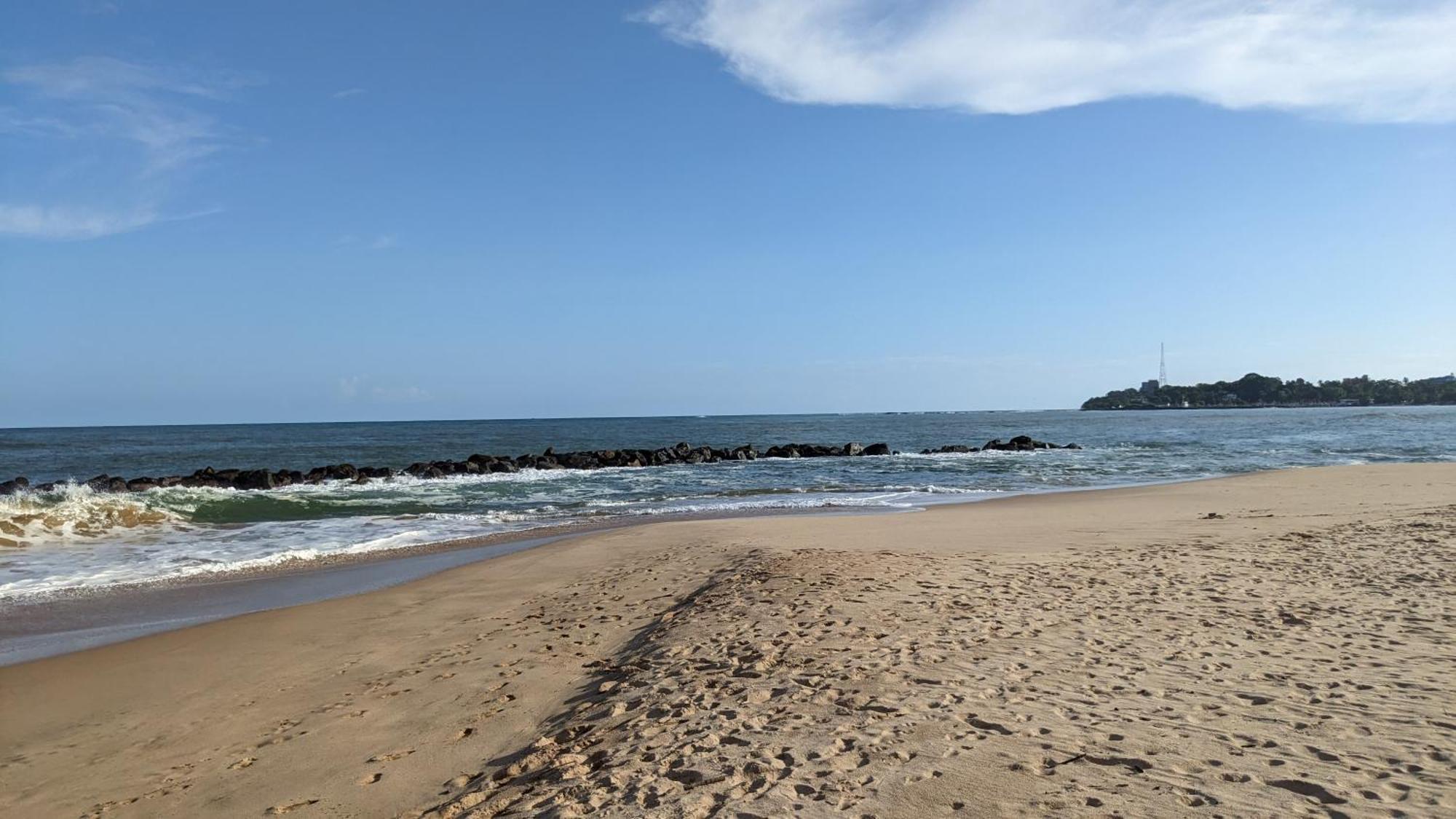 Canoe Beach Resort Tangalle Bagian luar foto